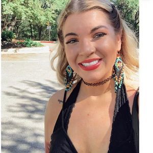 Meet your Posher, Katy